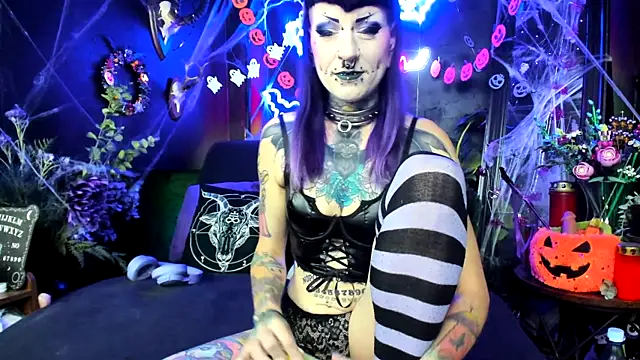 Snapshot of Purple_Coffin666 chatting on October 28, 2025, 11:03 am Purple Coffin666 online show from October 28, 2025, 11:03 am