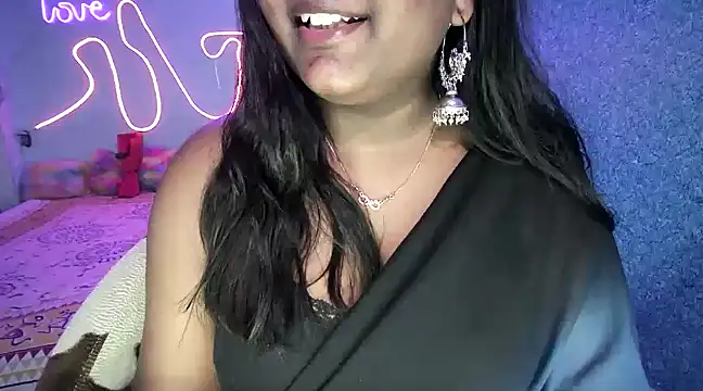 expression queen online show from January 29, 2025, 8:56 pm