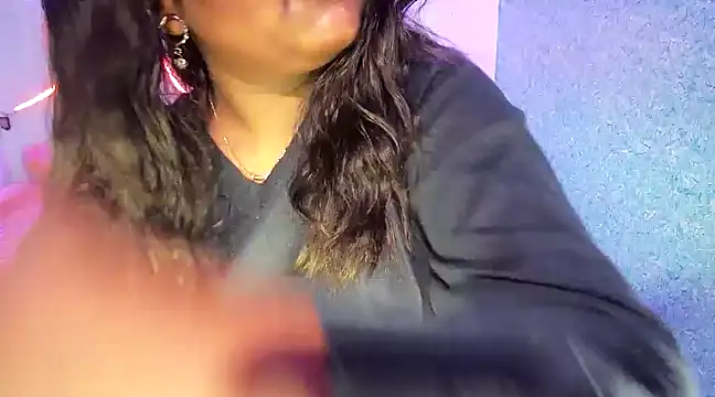 expression queen online show from January 30, 2025, 6:00 pm