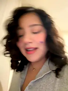 kittyfresita online show from October 10, 2025, 2:32 am