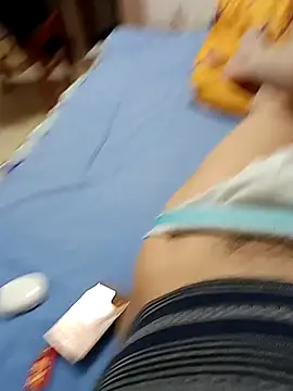 huzi518 online show from April 15, 2026, 6:15 pm