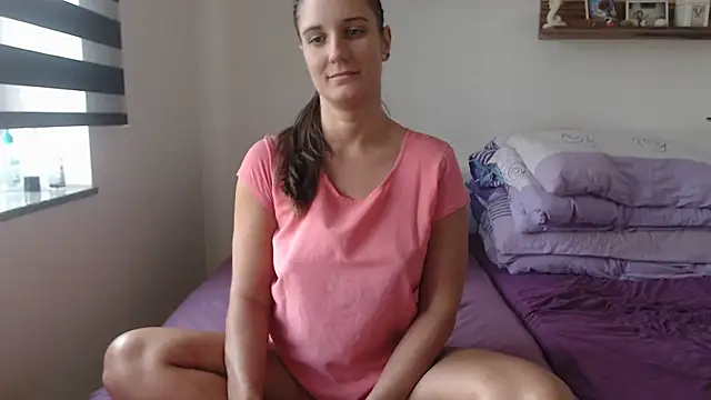 jennifer11772 online show from June 30, 2026, 9:21 am