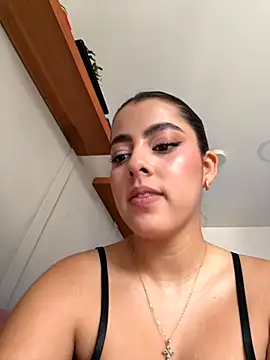 DakotaShelby online show from December 4, 2025, 9:45 pm