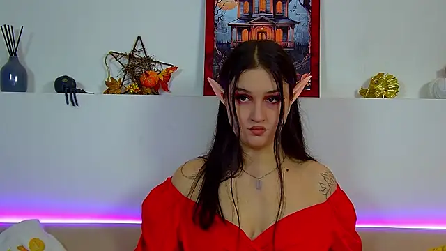 ChristinaMilton online show from October 31, 2025, 6:31 pm