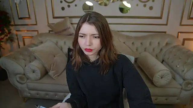 Michelle 054 online show from December 22, 2025, 3:53 pm