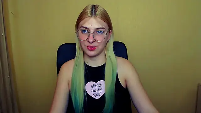Snapshot of Luna_Lush_ chatting on January 13, 2025, 11:30 am Luna Lush online show from January 13, 2025, 11:30 am