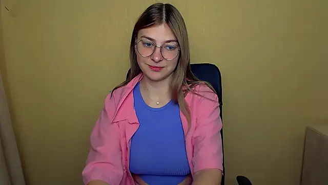 Snapshot of Luna_Lush_ chatting on October 7, 2025, 9:50 am Luna Lush online show from October 7, 2025, 9:50 am