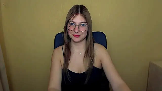 Snapshot of Luna_Lush_ chatting on October 13, 2025, 8:47 am Luna Lush online show from October 13, 2025, 8:47 am