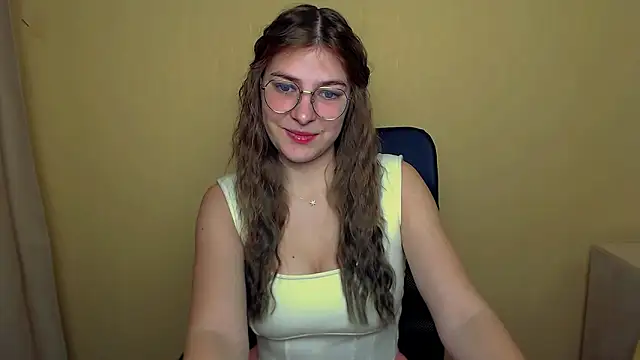 Snapshot of Luna_Lush_ chatting on October 17, 2025, 5:32 am Luna Lush online show from October 17, 2025, 5:32 am