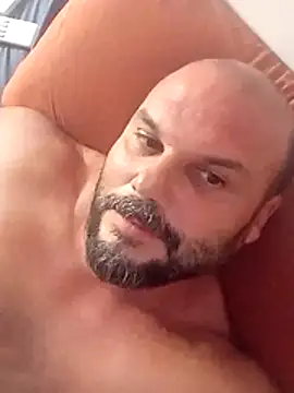 Javierchico online show from July 24, 2026, 3:43 pm