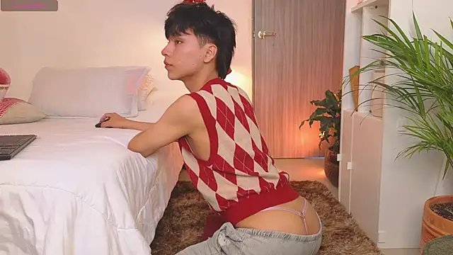 Tommyfoxboy online show from November 21, 2025, 1:21 pm