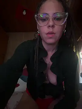 mariposapontiak420 online show from June 10, 2026, 8:19 pm