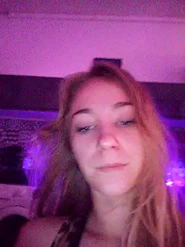 ElektrikFrancaise online show from November 12, 2025, 4:46 am