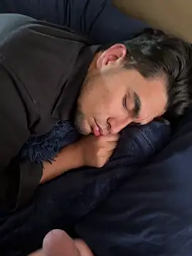 thiagowes online show from October 19, 2025, 7:25 pm