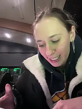 M1ssyk1ssy online show from January 2, 2025, 10:33 pm