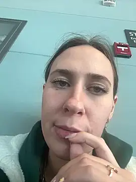 M1ssyk1ssy online show from January 23, 2025, 7:51 pm