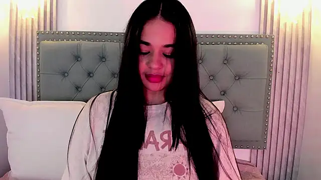 Snapshot of Aitana98_ chatting on December 29, 2024, 9:39 am Aitana98 online show from December 29, 2024, 9:39 am