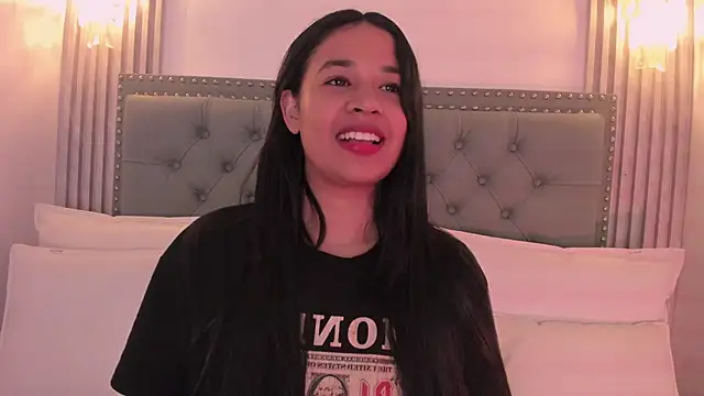 Snapshot of Aitana98_ chatting on January 24, 2025, 7:30 am Aitana98 online show from January 24, 2025, 7:30 am