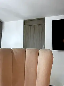 Snapshot of Aitana98_ chatting on September 22, 2025, 2:13 am Aitana98 online show from September 22, 2025, 2:13 am