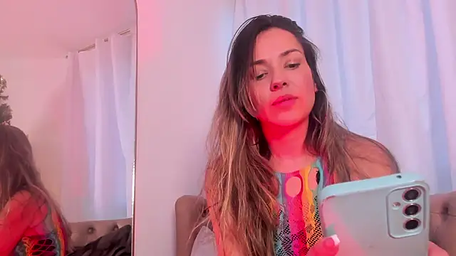 Snapshot of camilawm19 chatting on December 11, 2024, 1:17 pm camilawm19 online show from December 11, 2024, 1:17 pm