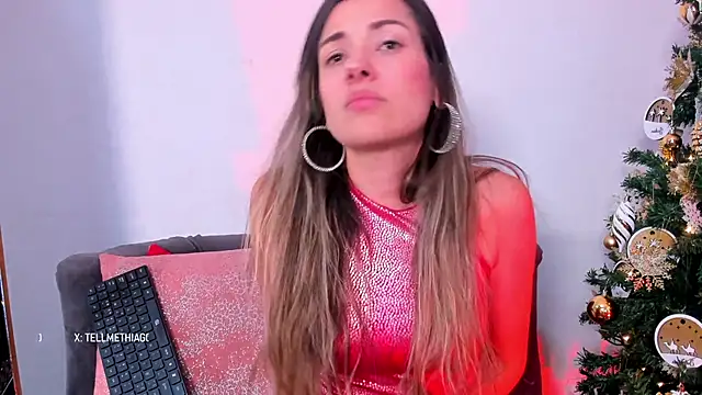 Snapshot of camilawm19 chatting on December 20, 2024, 10:16 am camilawm19 online show from December 20, 2024, 10:16 am