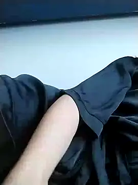 Snapshot of ladyrrr chatting on October 20, 2025, 12:16 pm ladyrrr online show from October 20, 2025, 12:16 pm