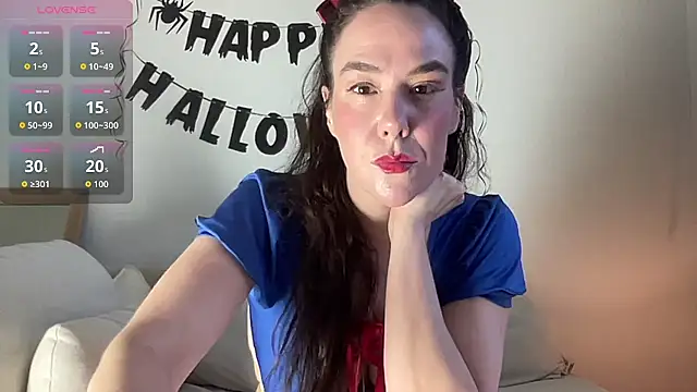 Snapshot of MilkyHoneyLullabies chatting on October 27, 2025, 1:04 pm MilkyHoneyLullabies online show from October 27, 2025, 1:04 pm