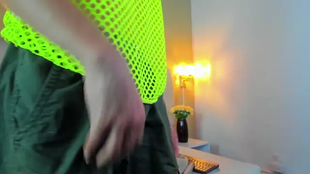 SEANTROYY online show from October 10, 2025, 3:49 am