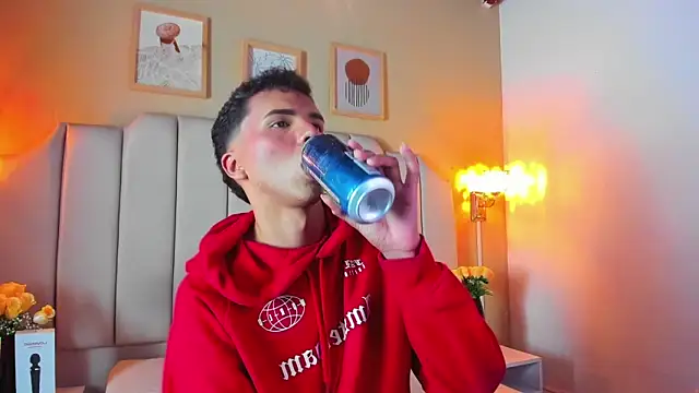 SEANTROYY online show from October 25, 2025, 12:18 am