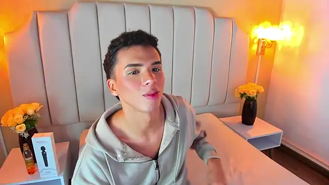 SEANTROYY online show from November 6, 2025, 3:51 am