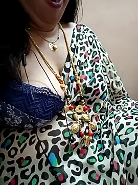 Snapshot of gaurika18 chatting on February 13, 2025, 6:59 pm gaurika18 online show from February 13, 2025, 6:59 pm