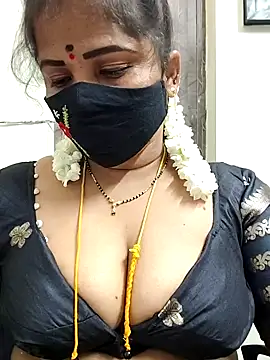 gaurika18 online show from June 22, 2026, 4:48 pm