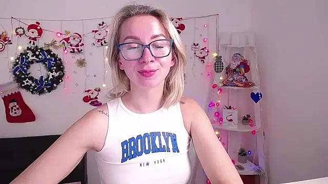 Snapshot of VasilisaSii chatting on December 28, 2024, 9:52 am VasilisaSii online show from December 28, 2024, 9:52 am