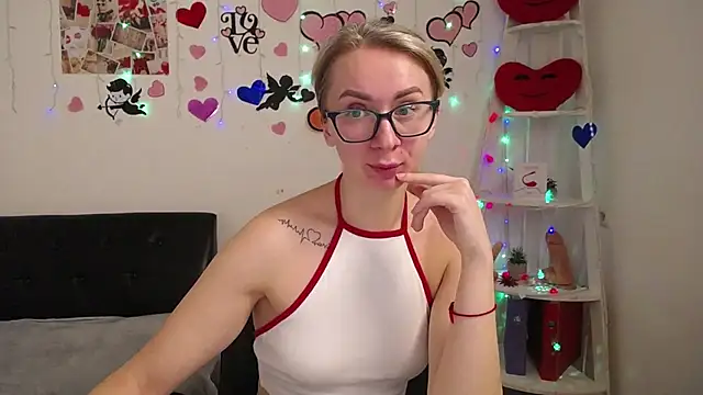 Snapshot of VasilisaSii chatting on February 7, 2025, 7:50 am VasilisaSii online show from February 7, 2025, 7:50 am