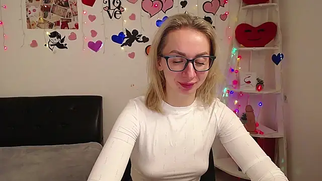 Snapshot of VasilisaSii chatting on February 8, 2025, 3:53 pm VasilisaSii online show from February 8, 2025, 3:53 pm