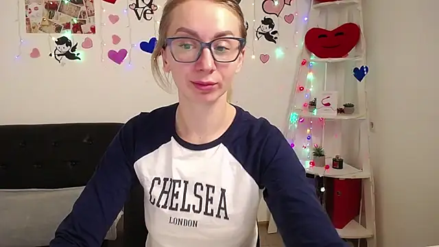 Snapshot of VasilisaSii chatting on March 1, 2025, 9:18 am VasilisaSii online show from March 1, 2025, 9:18 am