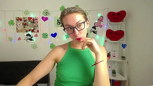 Snapshot of VasilisaSii chatting on March 21, 2025, 12:28 pm VasilisaSii online show from March 21, 2025, 12:28 pm