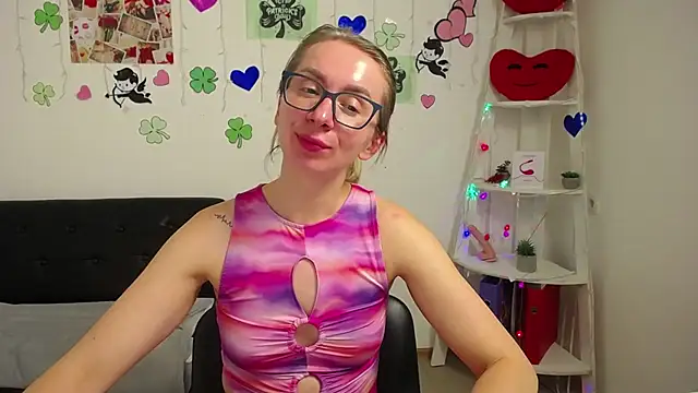 Snapshot of VasilisaSii chatting on March 21, 2025, 3:35 pm VasilisaSii online show from March 21, 2025, 3:35 pm