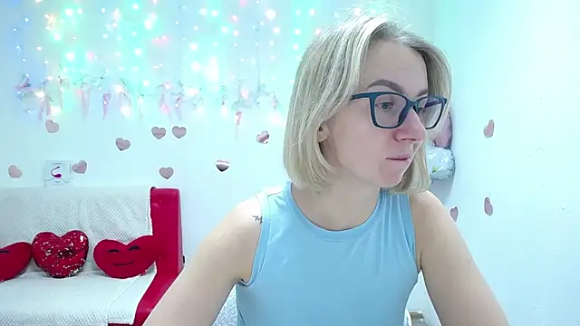 Snapshot of VasilisaSii chatting on September 12, 2025, 5:07 am VasilisaSii online show from September 12, 2025, 5:07 am