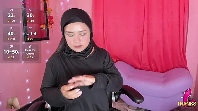 Snapshot of AliaAsad chatting on September 12, 2025, 12:27 pm AliaAsad online show from September 12, 2025, 12:27 pm