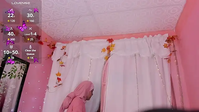 Snapshot of AliaAsad chatting on November 12, 2025, 12:27 pm AliaAsad online show from November 12, 2025, 12:27 pm