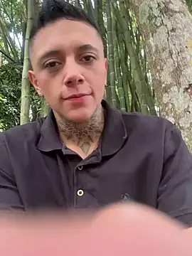  PhillipBrown online show from December 13, 2024, 1:22 pm