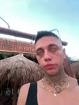  PhillipBrown online show from December 26, 2024, 11:10 am