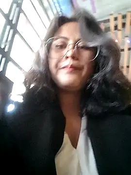 lara moon25 online show from December 13, 2024, 10:13 pm