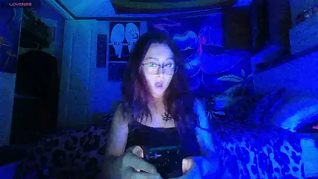 NovaLove2002 online show from November 12, 2025, 2:45 am