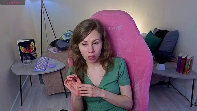 Snapshot of Lill_Mary chatting on February 15, 2025, 5:30 am Lill Mary online show from February 15, 2025, 5:30 am