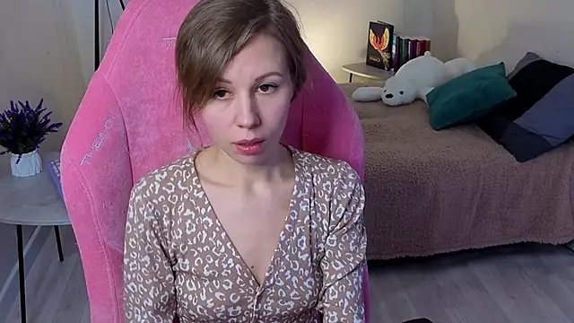 Snapshot of Lill_Mary chatting on February 18, 2025, 5:31 am Lill Mary online show from February 18, 2025, 5:31 am