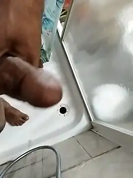 catopper0001 online show from October 26, 2025, 9:53 pm