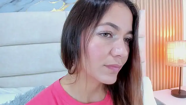 Mia Malkovaa  online show from March 4, 2026, 3:18 pm