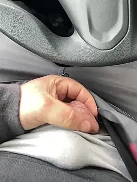 Snapshot of lescoquin2215 chatting on March 12, 2025, 11:20 am lescoquin2215 online show from March 12, 2025, 11:20 am